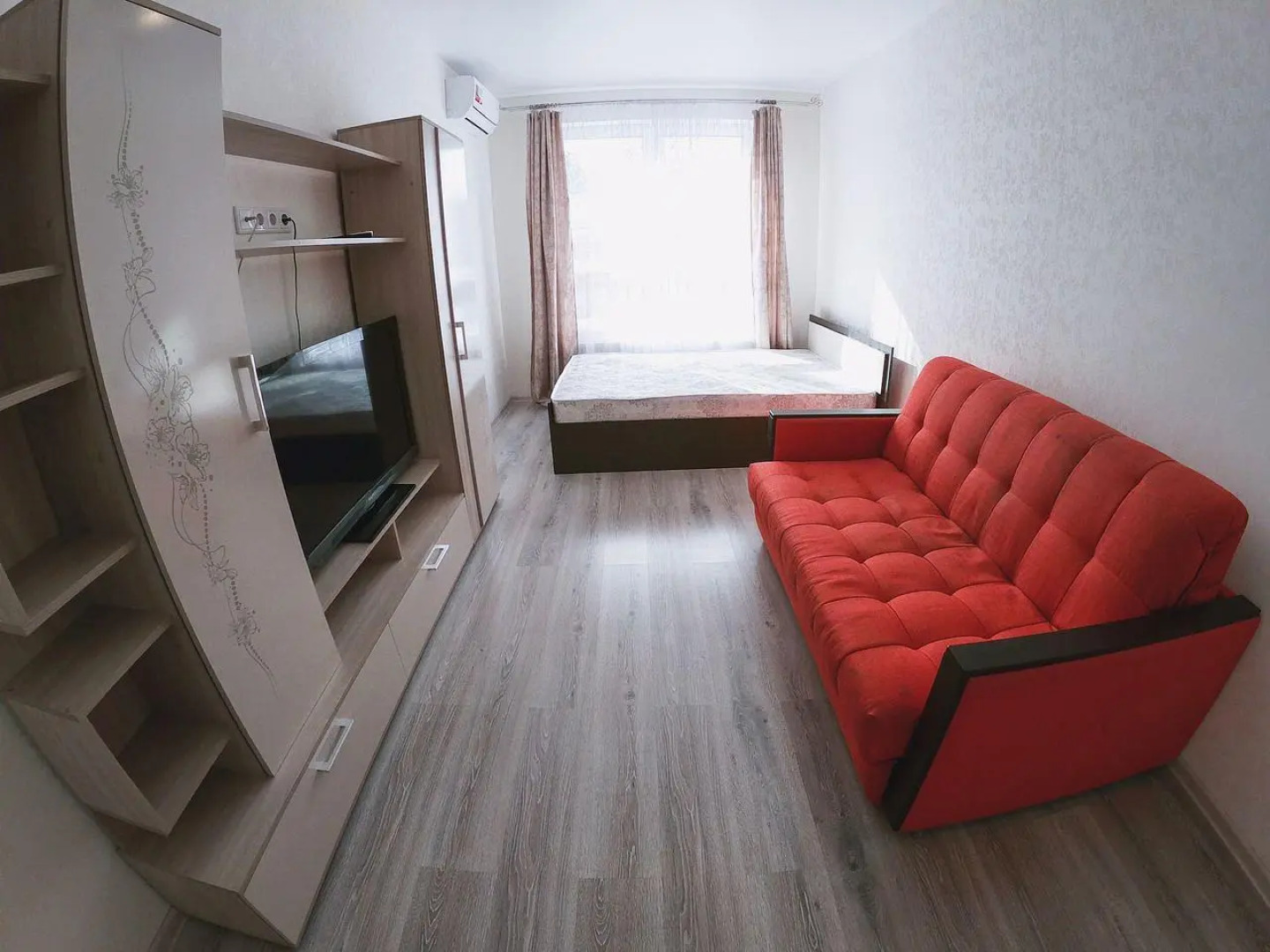 Квартира Галерея РRО на Площади Свободы 4