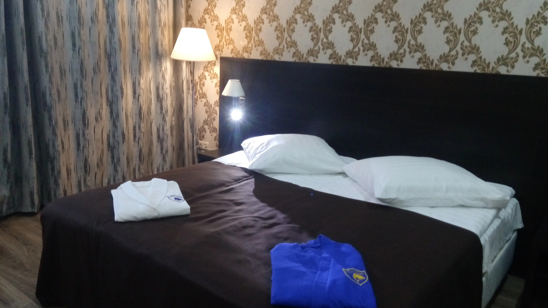 Отель Gold Shark