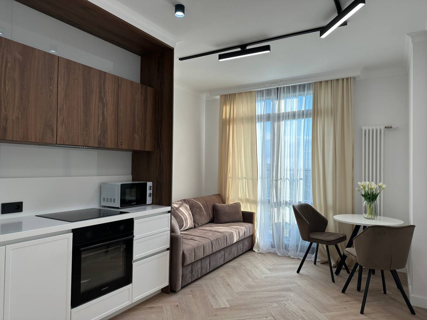 Апартаменты ДзенХоум Характер 300