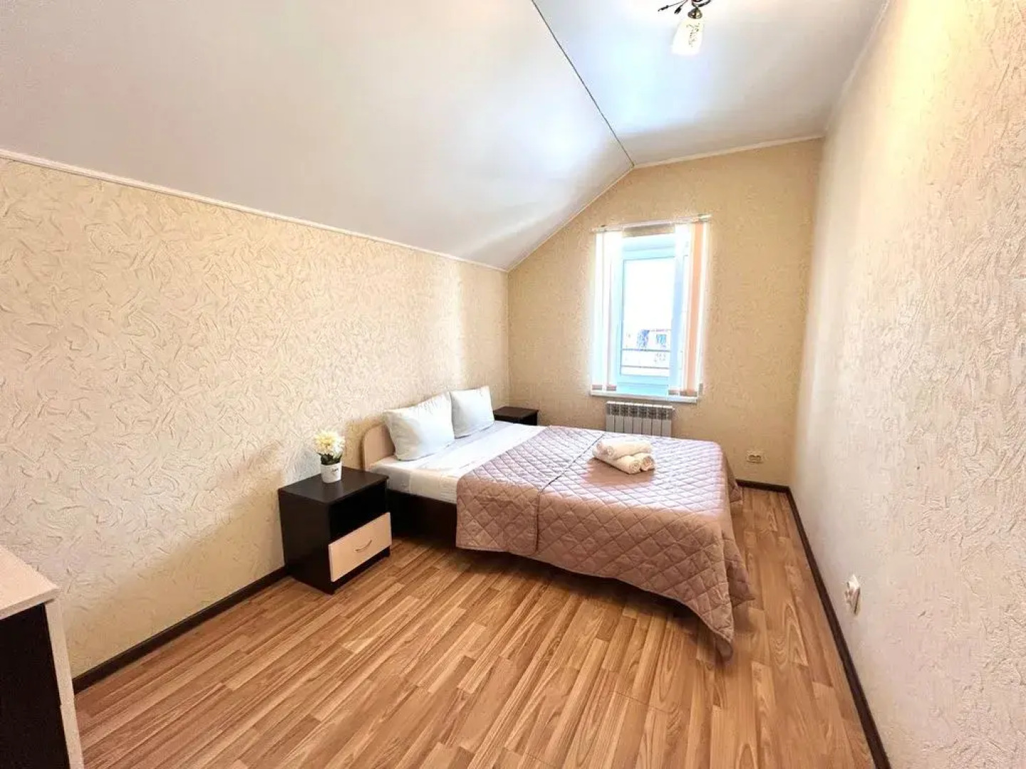 Апартаменты 2-к квартира Каракозова 10