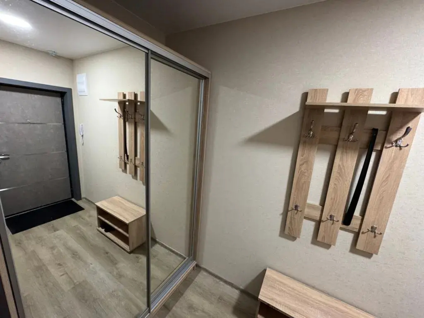 Квартира Ирисы у подножья горы