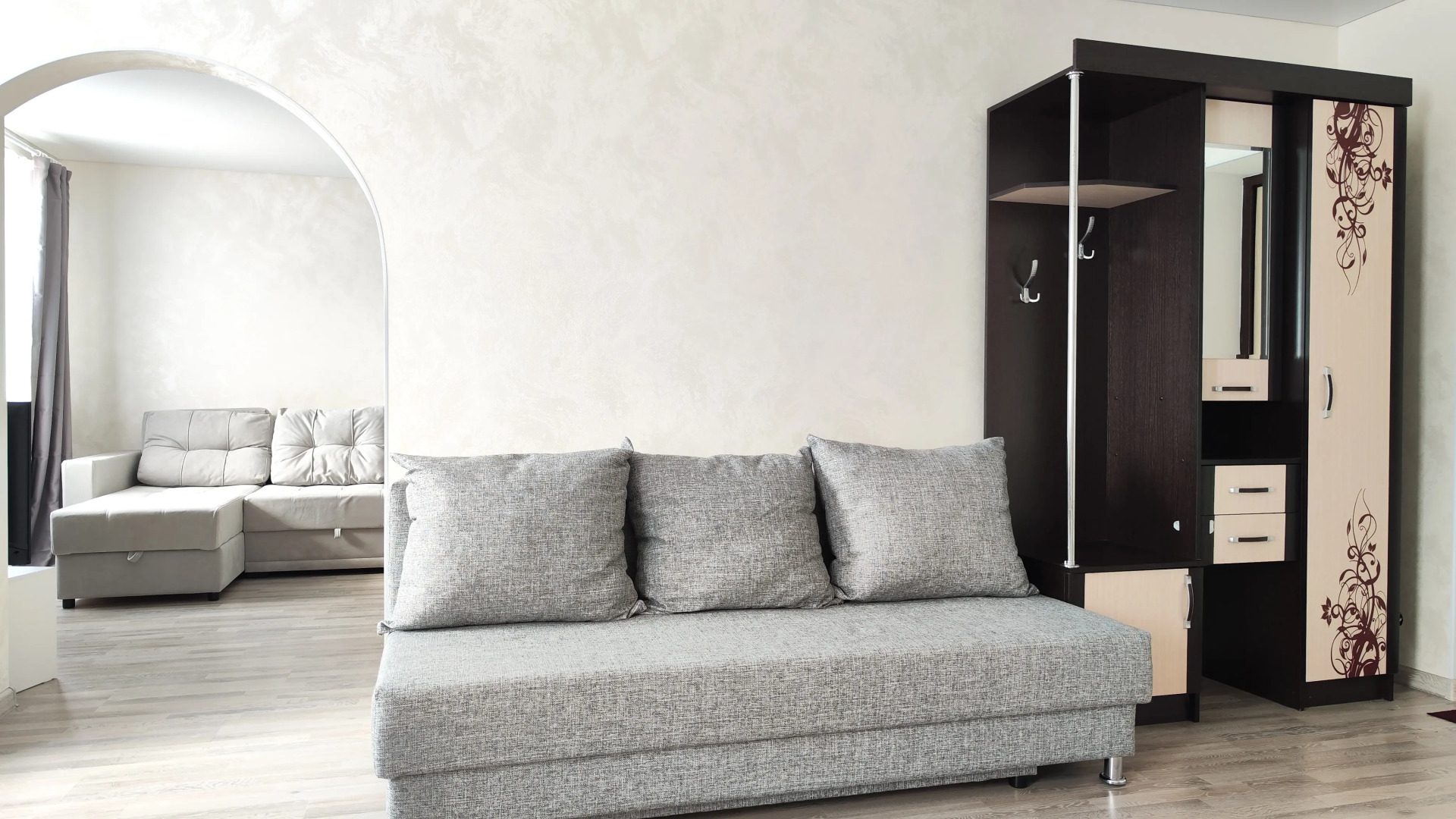 Апартаменты Panda Home возле ТЦ Остров и ТЦ Кристалл