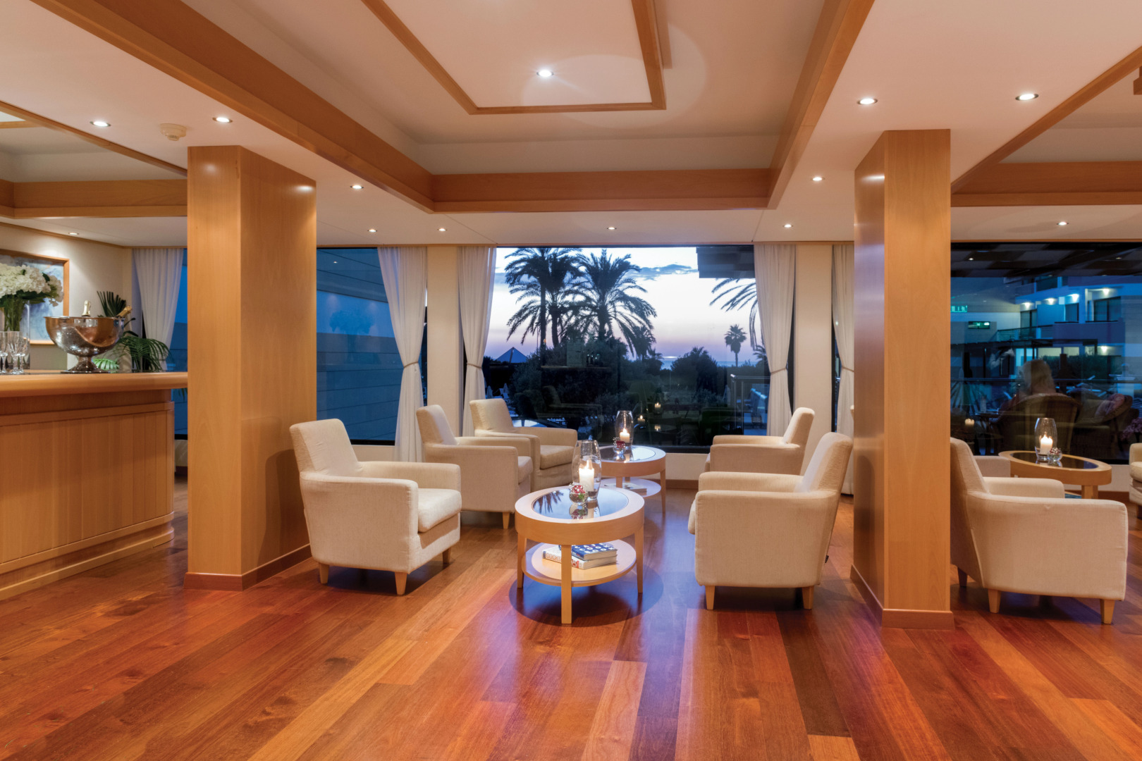 Constantinou Bros Asimina Suites Hotel (Adults only)	