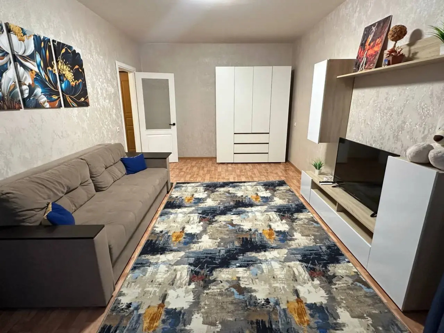 Квартира Бульвар Молодежи 11