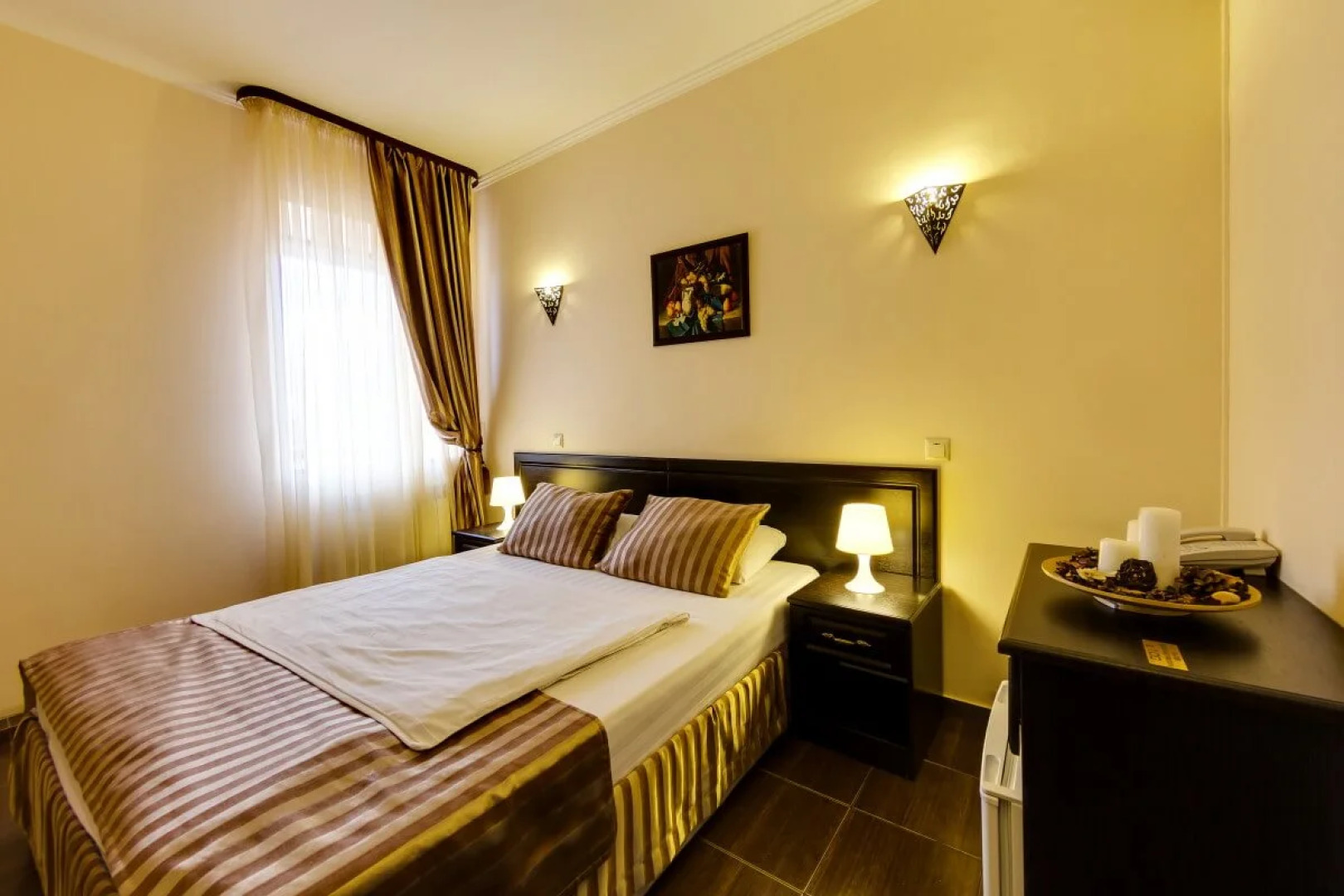 Отель Мартон Дона