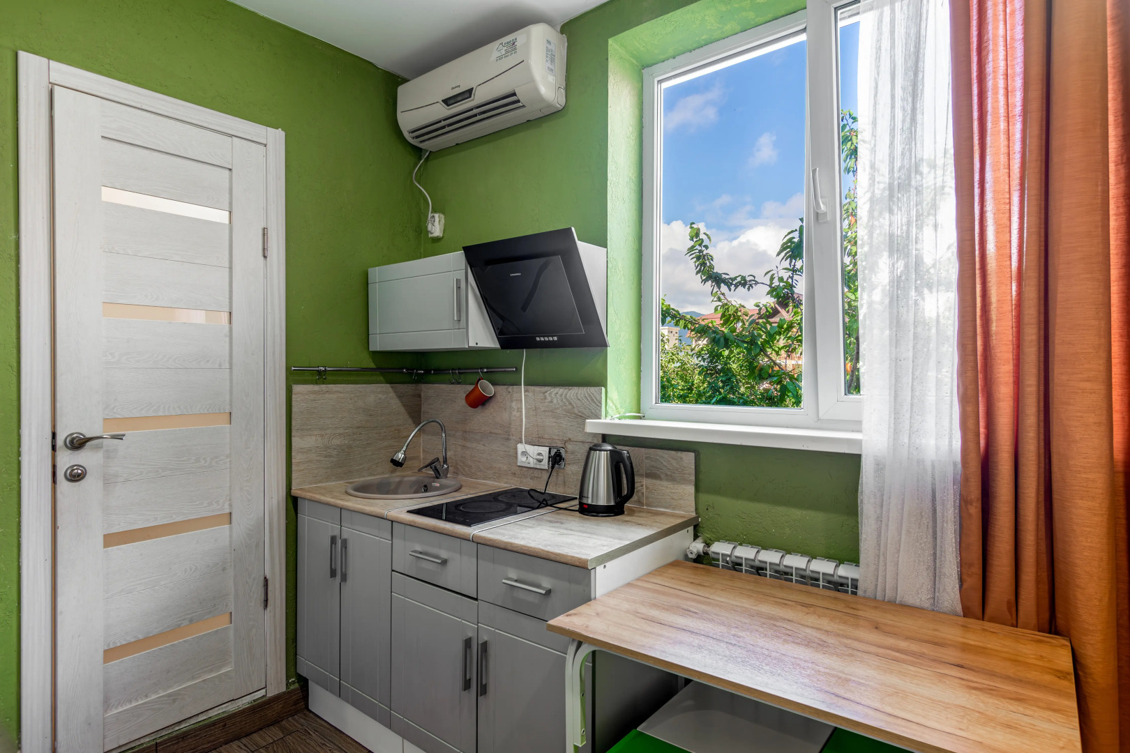 Апартаменты на Чкалова 15