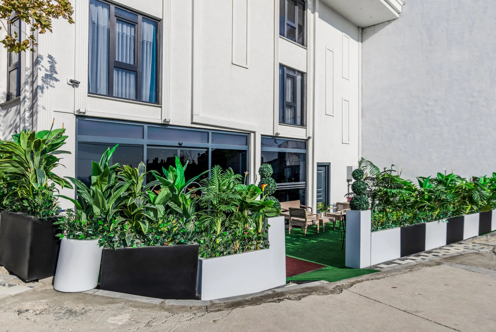 Отель Solin Airport Hotel