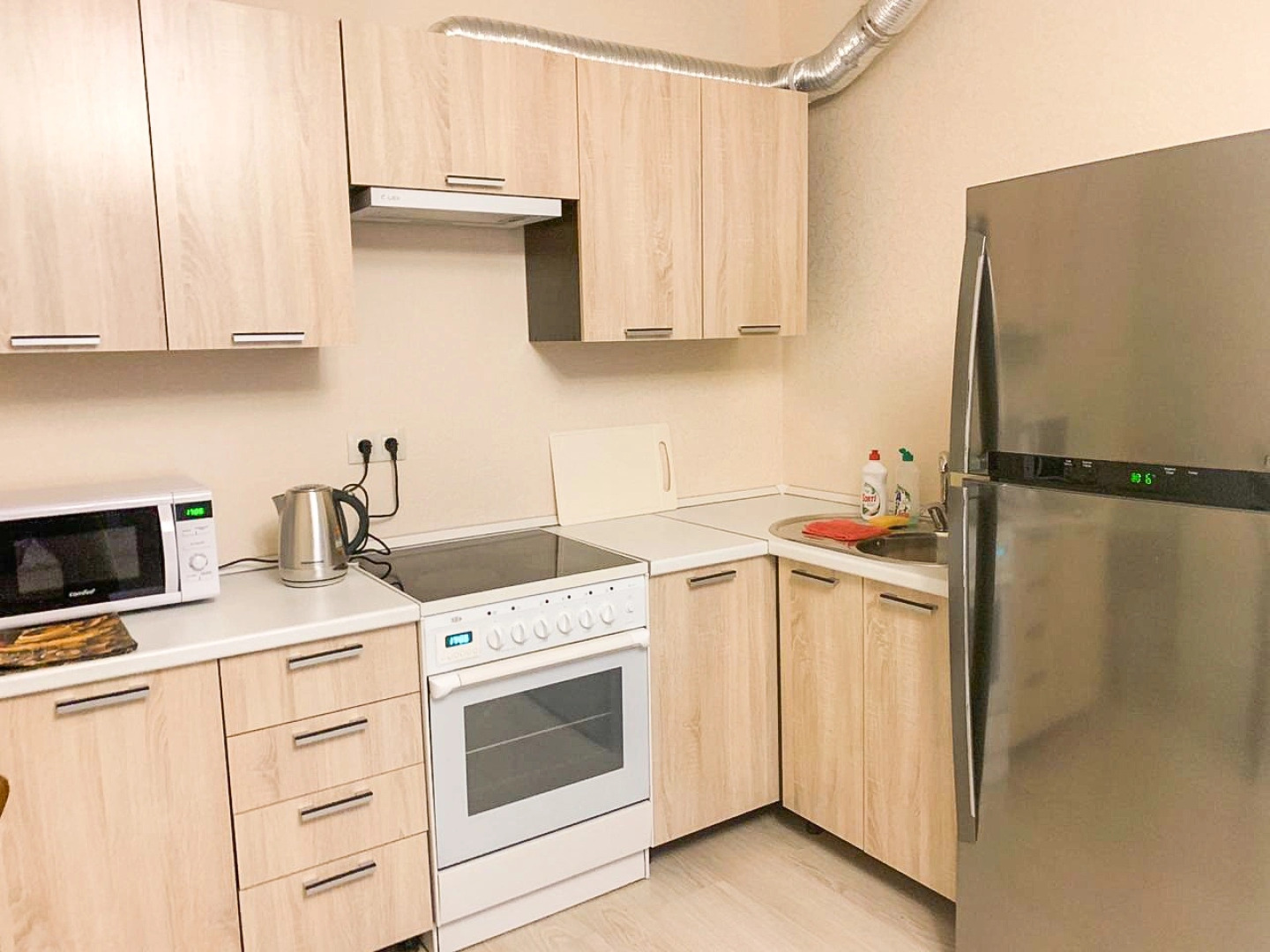 Квартира AlexHome РП Свердловский Строителей 9