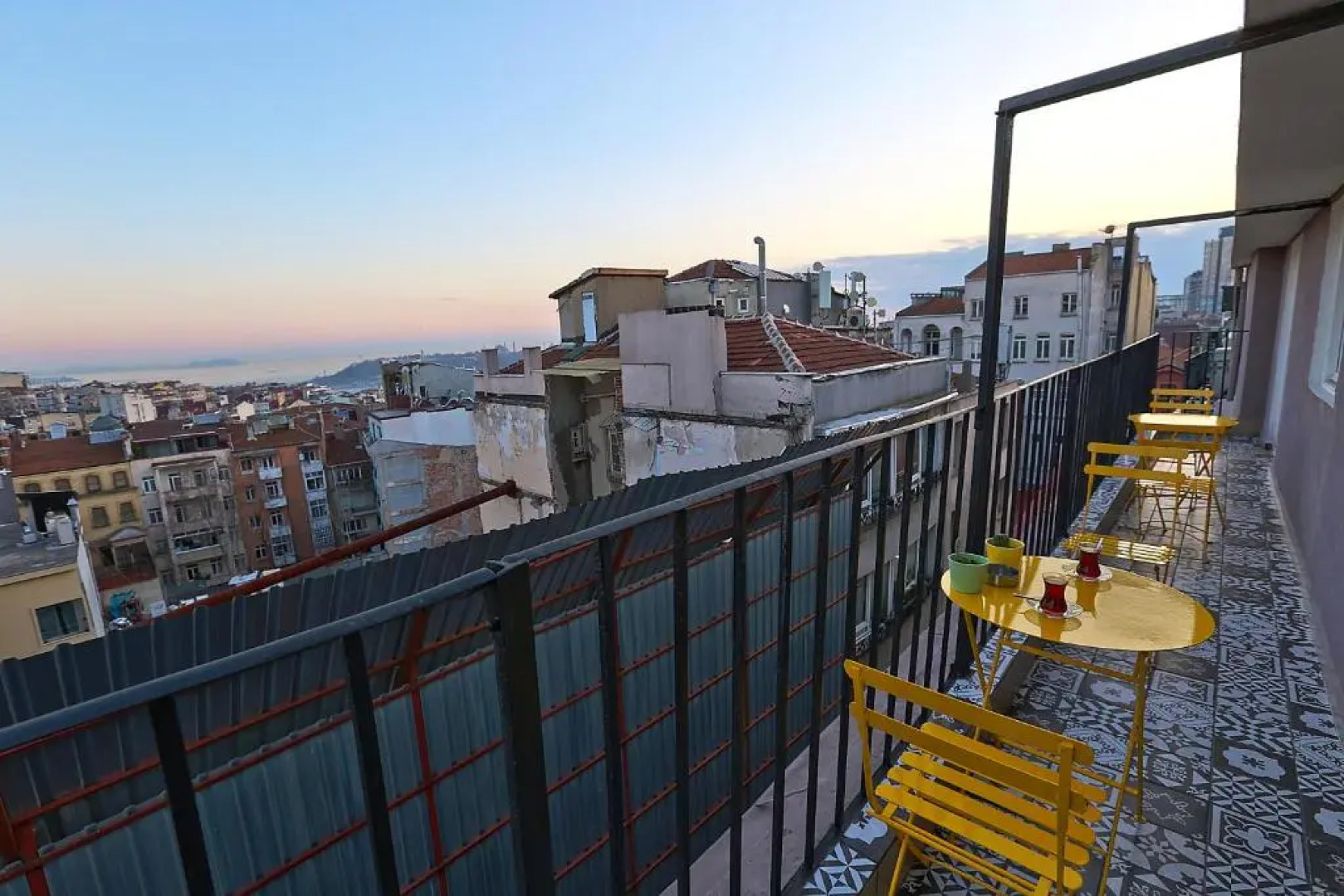 Отель Kamil Bey Suites