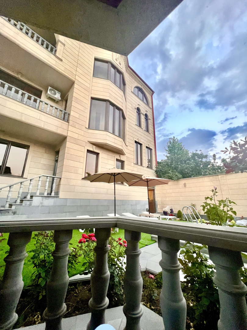 Отель Golden Resort