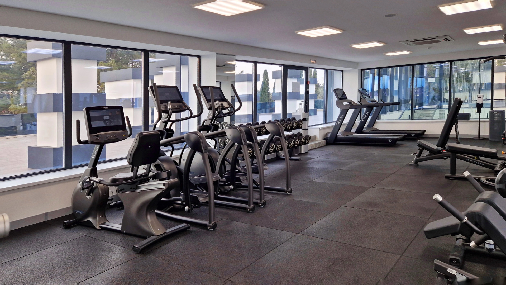 Апартаменты в отеле с всесезонным бассейном