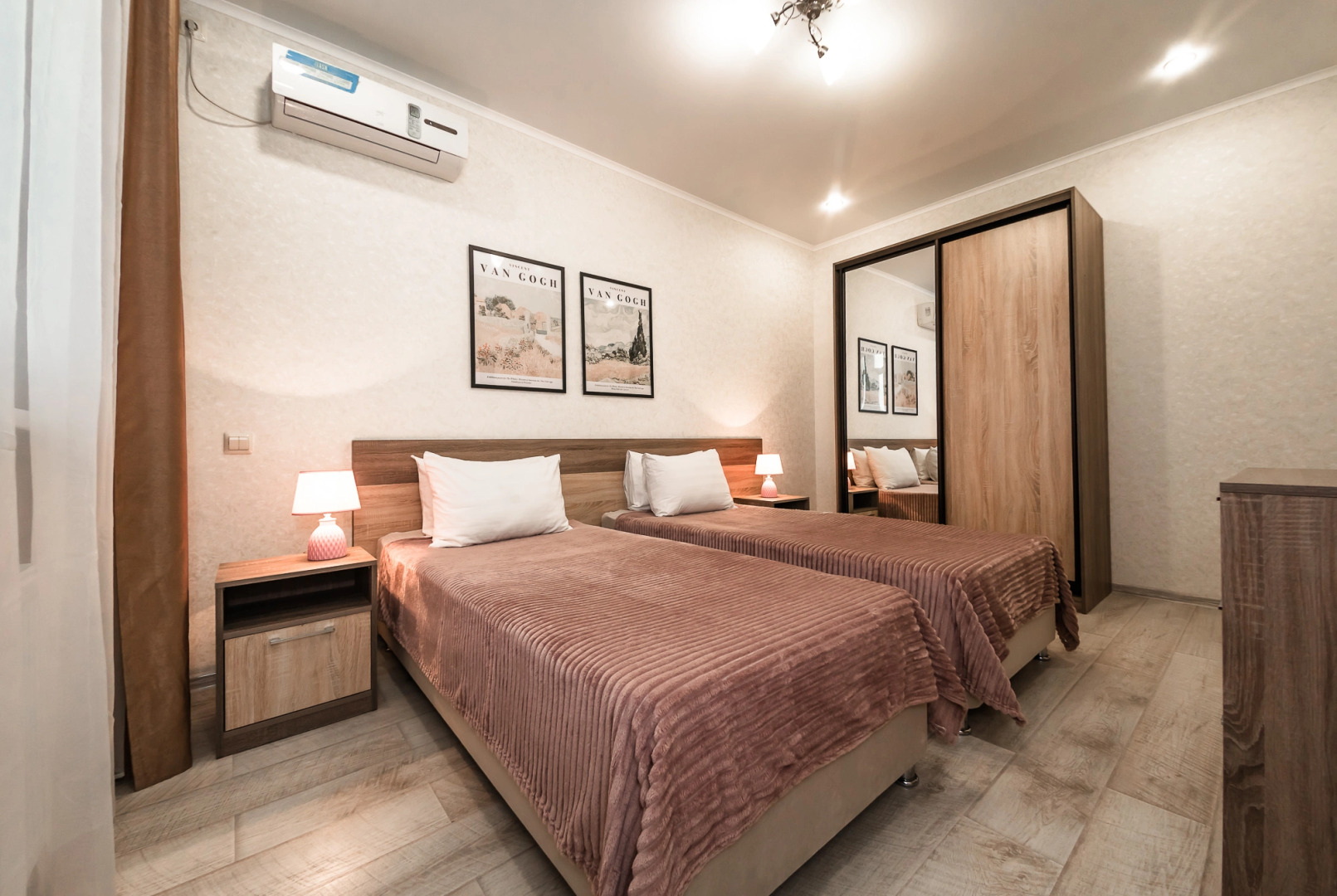 Апартаменты B-Flats Владимирская 148/1