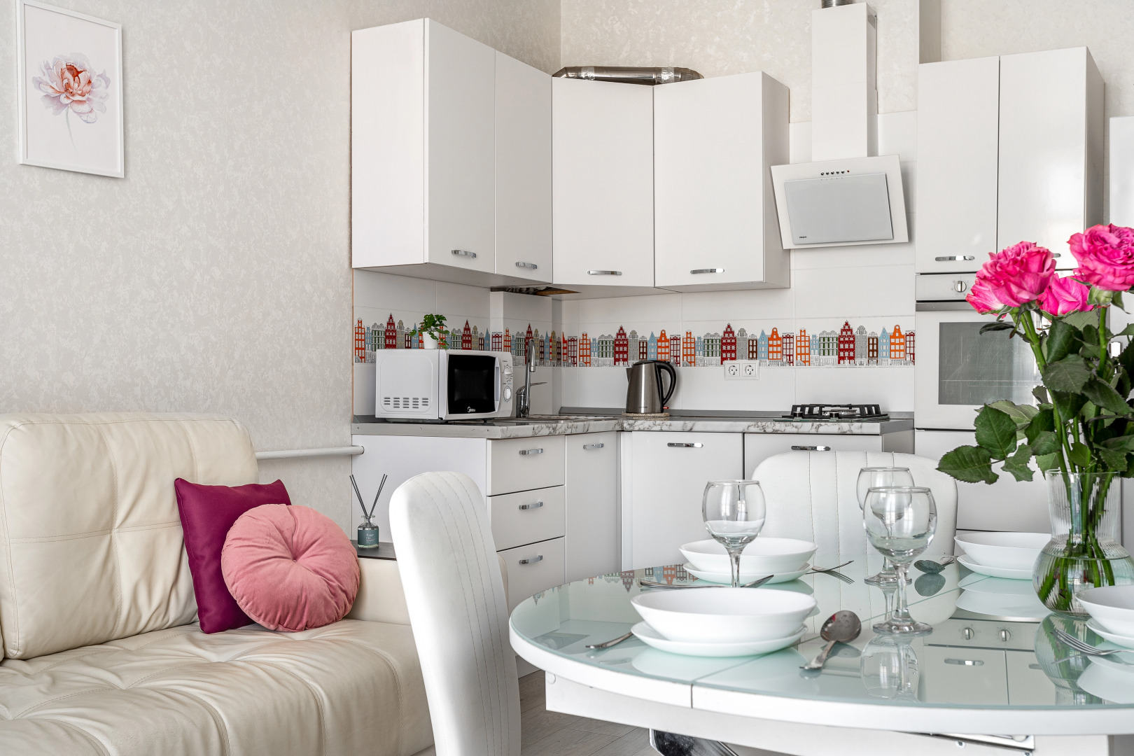 Квартира Просторная в Живописном Районе от Home Group apartments