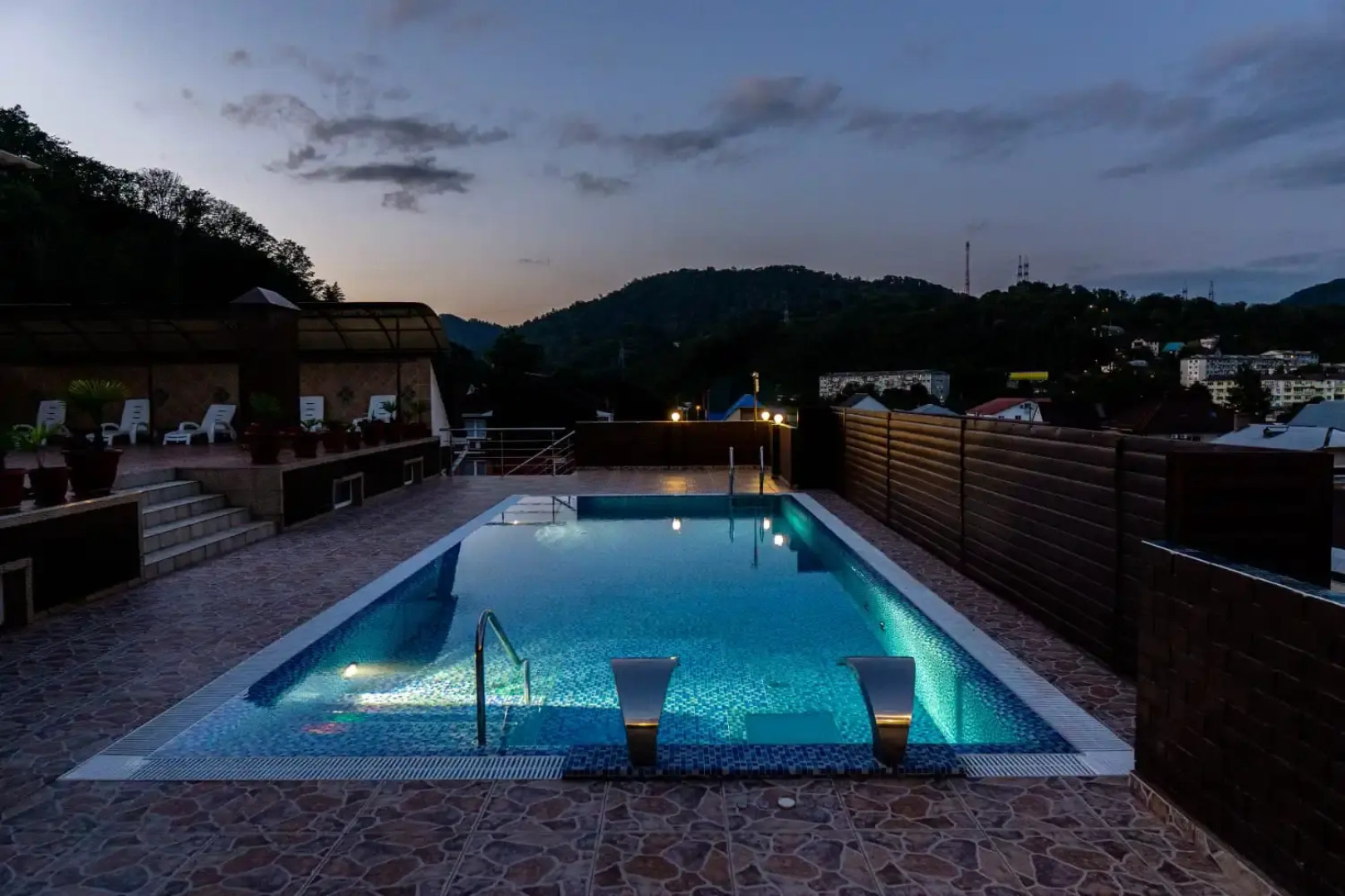 FamilyClub Созвездие - бассейн под облаками