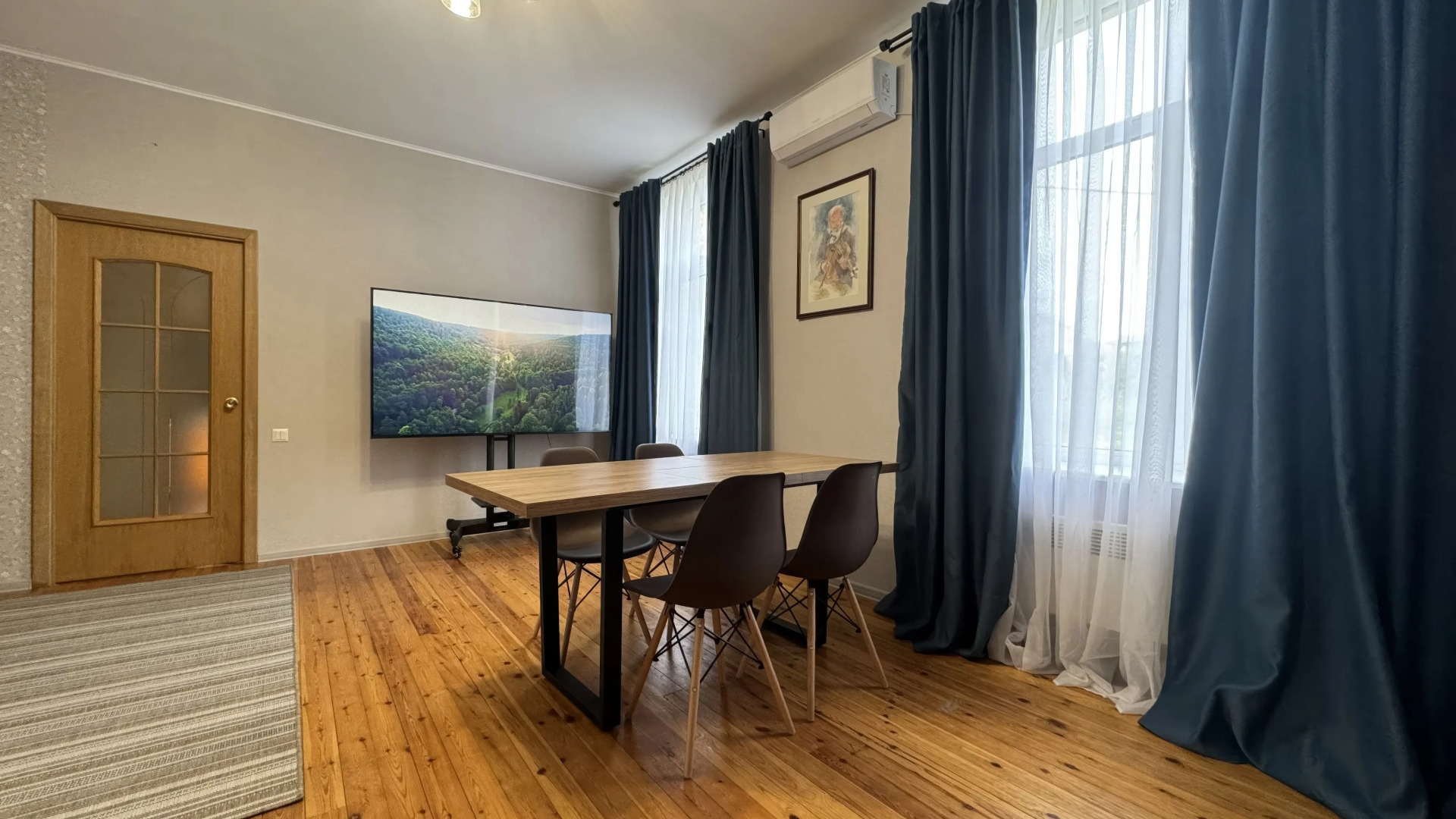 Апартаменты Таунхаус с сауной в центре у набережной