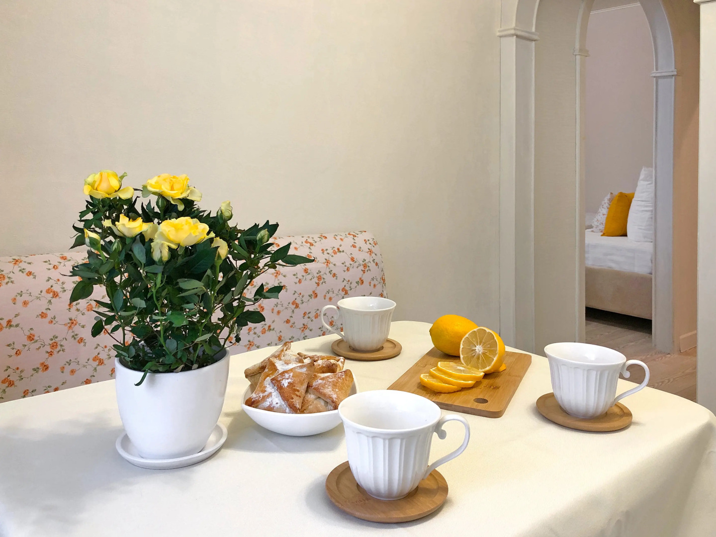 Апартаменты Двухкомнатные YarKo Цветы