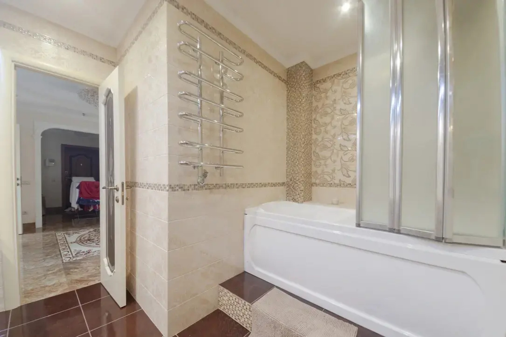 Квартира 2-х комнатная возле Кремля