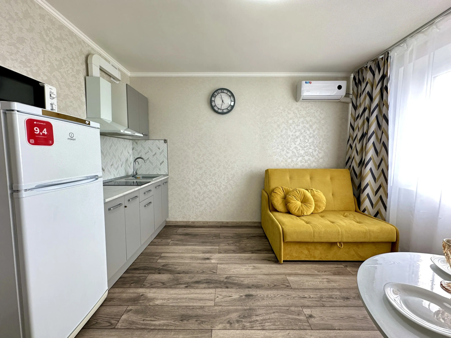 Апартаменты Эустома, рядом с ТЦ Кристалл