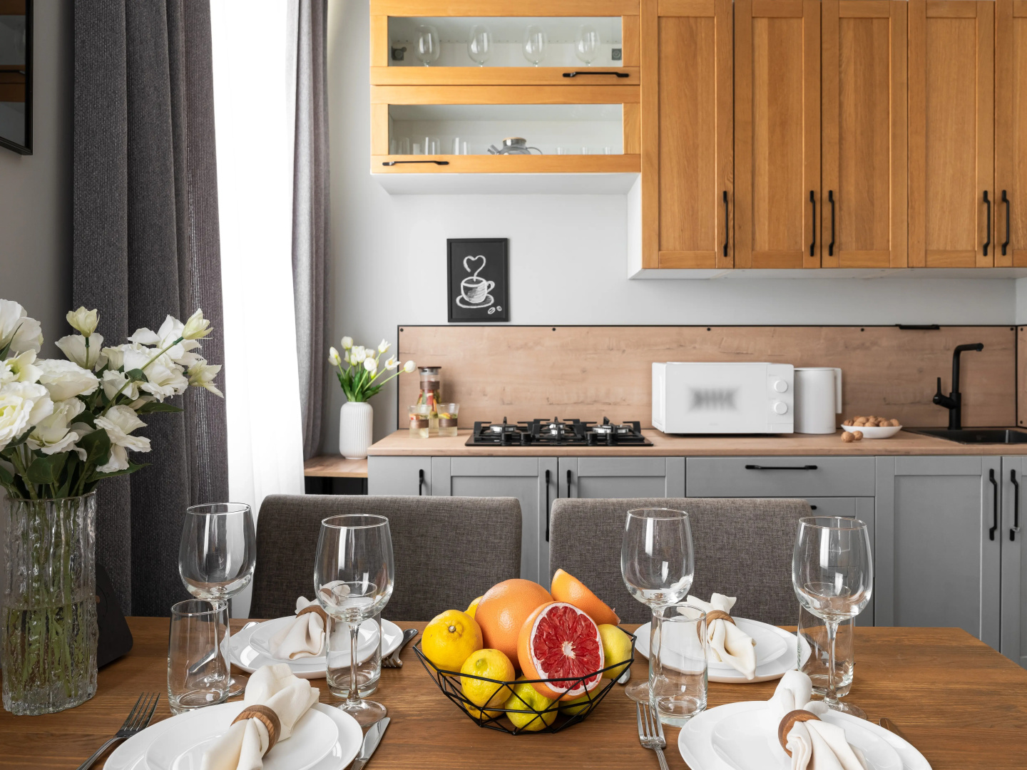 Квартира GM Apartments с видом на Набережную и Котельническую высотку