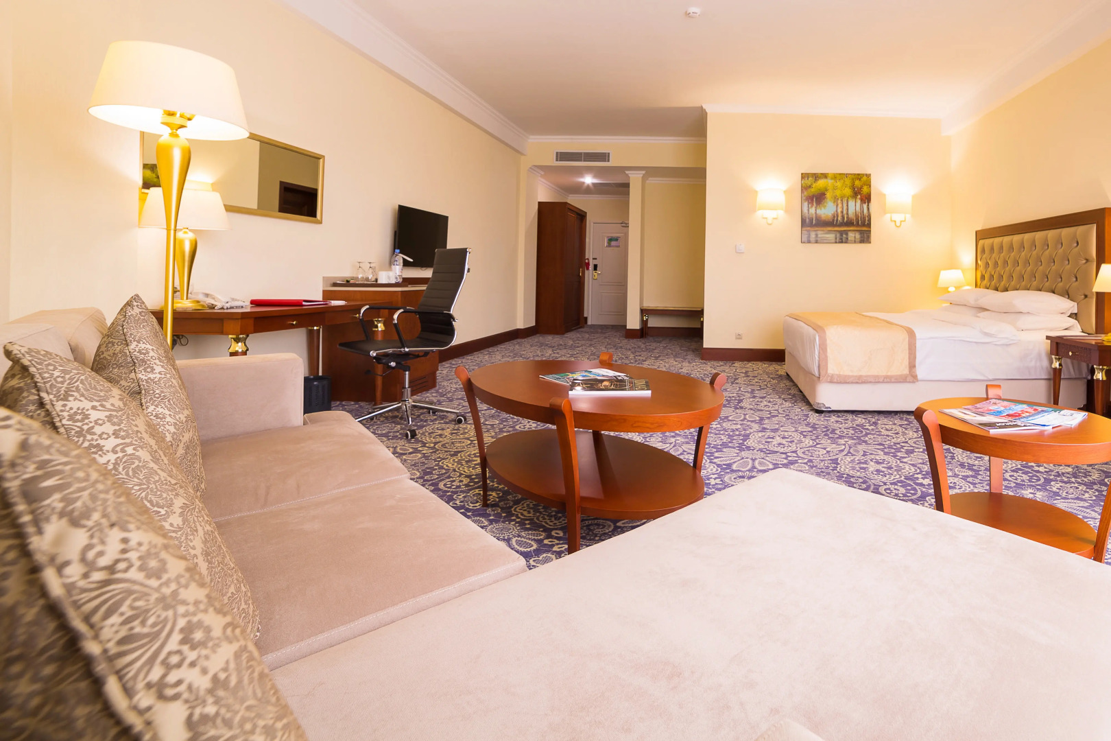 Отель Ramada by Wyndham Almaty