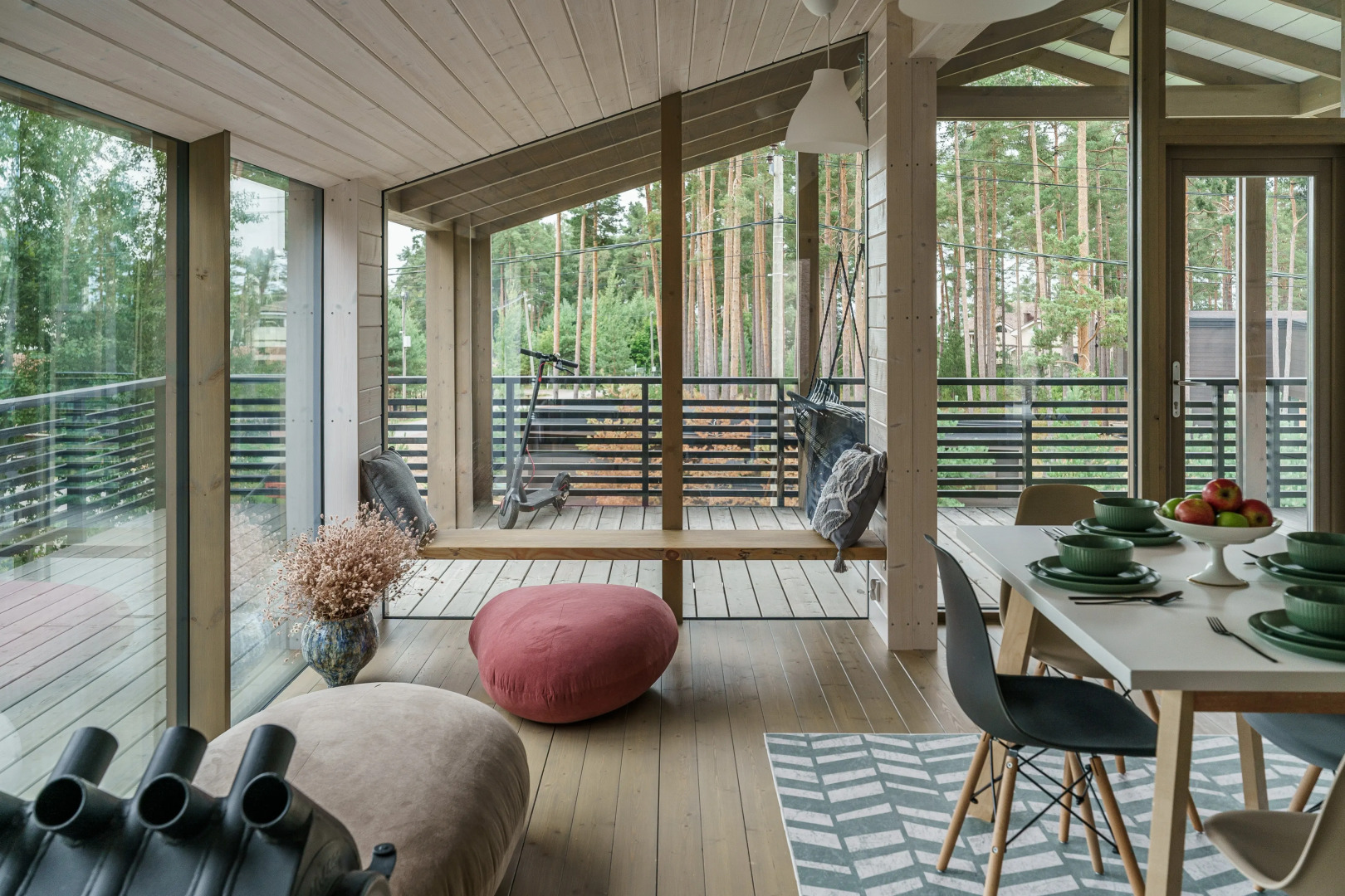 Частный дом пространства три тома у Финского залива