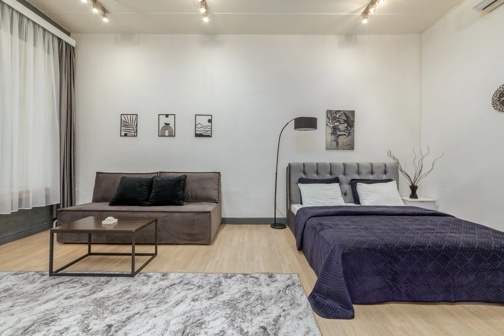 Апартаменты у Восстания