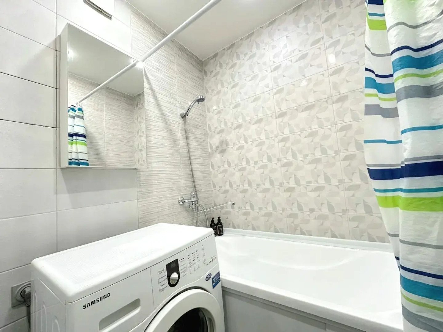 Квартира двухкомнатная в центре на Красноармейской