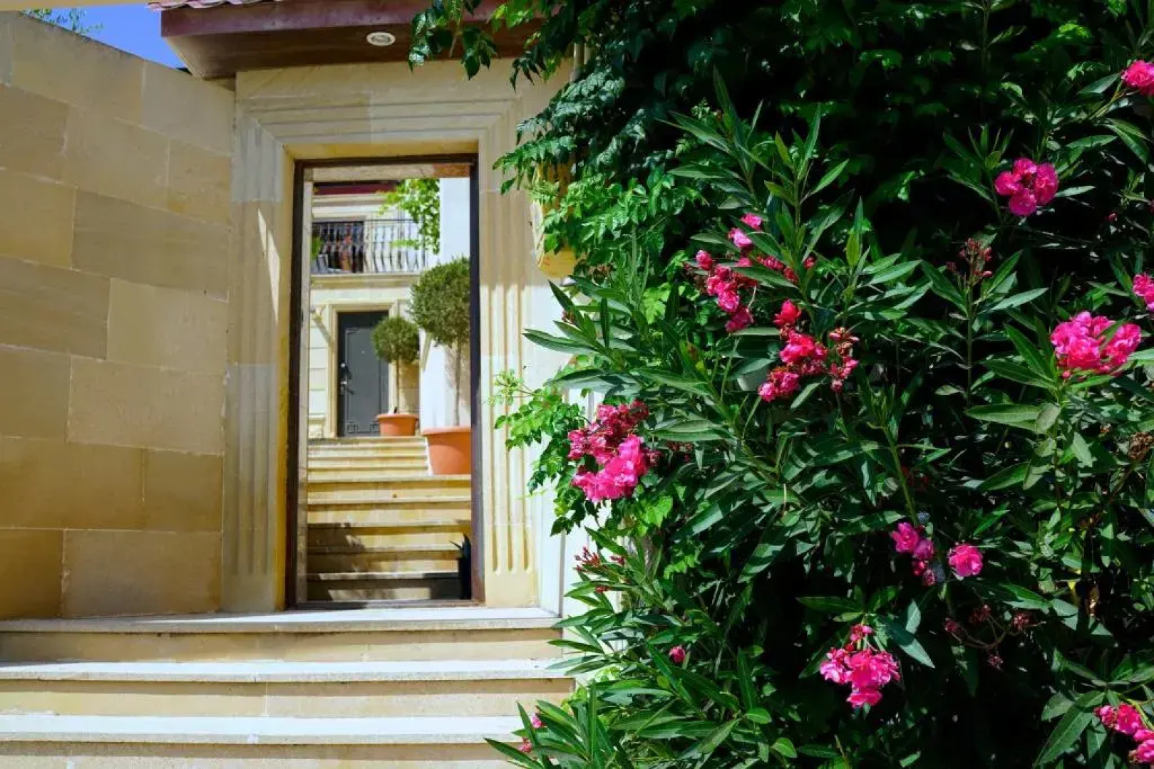 Вилла Seaside Villa in Buzovna