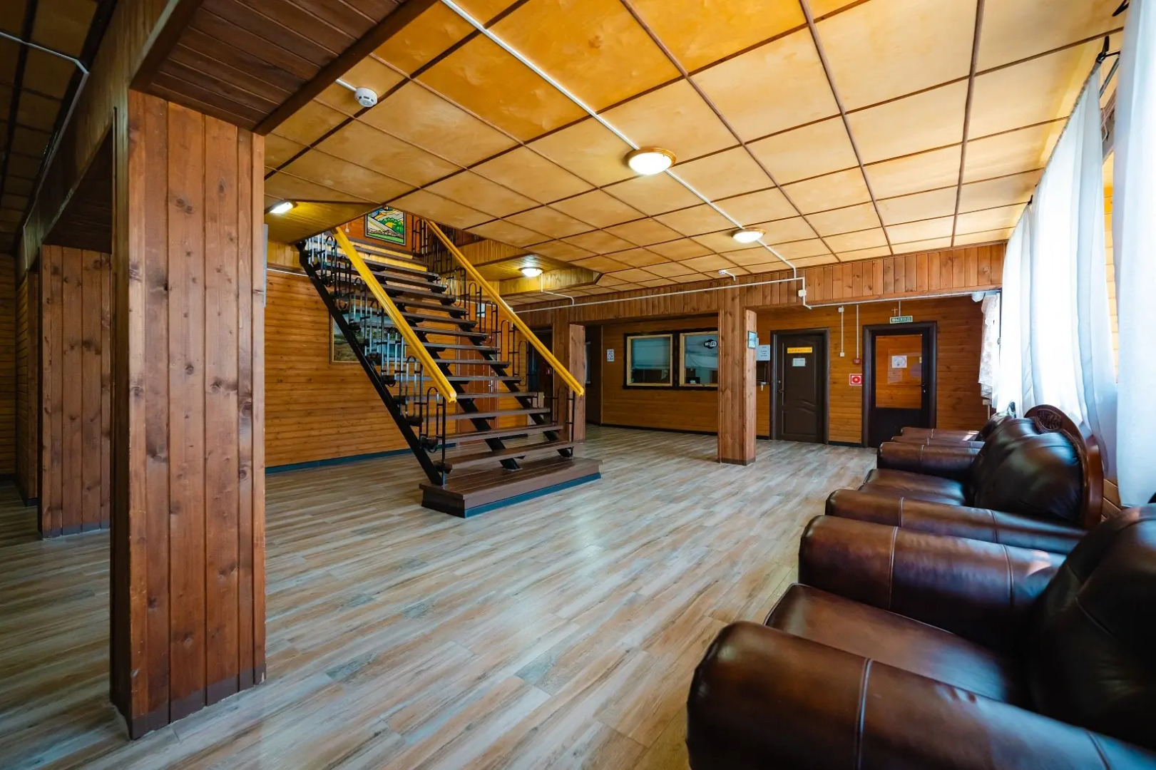 Отель Петровский берег