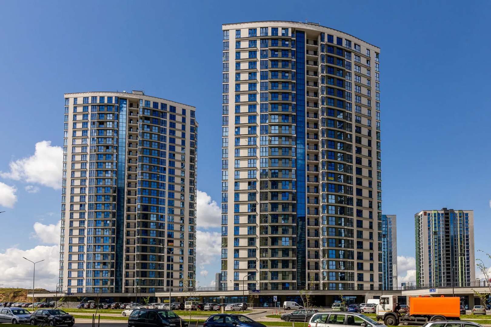 Апартаменты Жореса Алфёрова 14 в новом доме Свежая студия