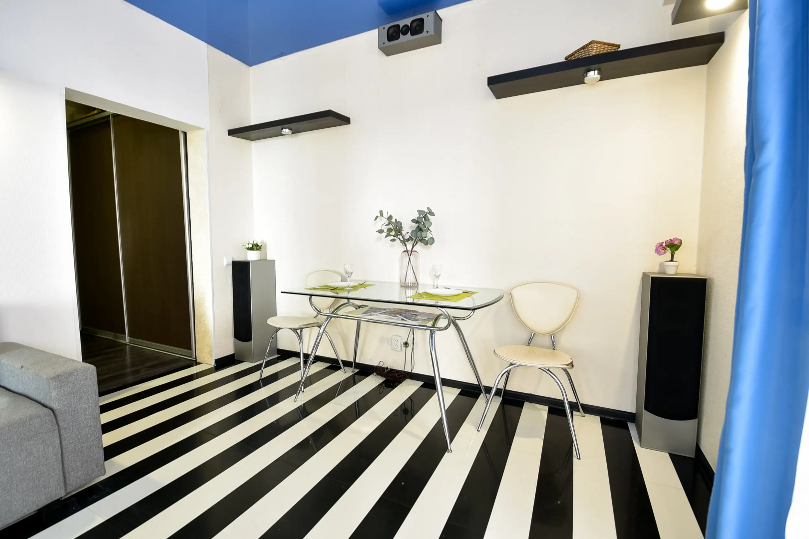 Апартаменты Стильная квартира с видом на море