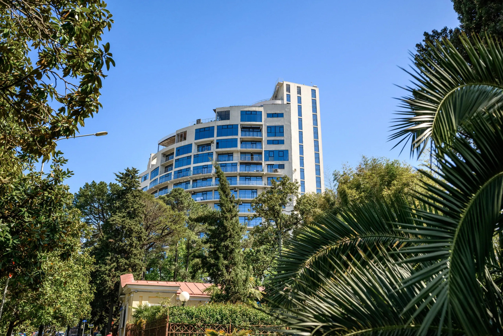 Апартамент Люкс Красивейший в ЖК «Барселона парк» с большим балконом и видом на море