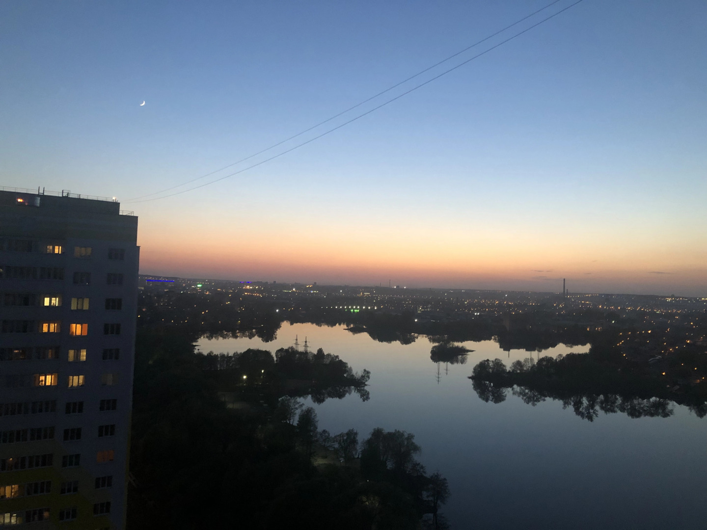 Апартаменты 21 этаж на Антонова