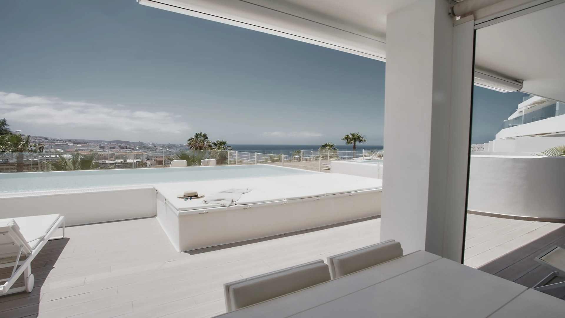 Отель Baobab Suites