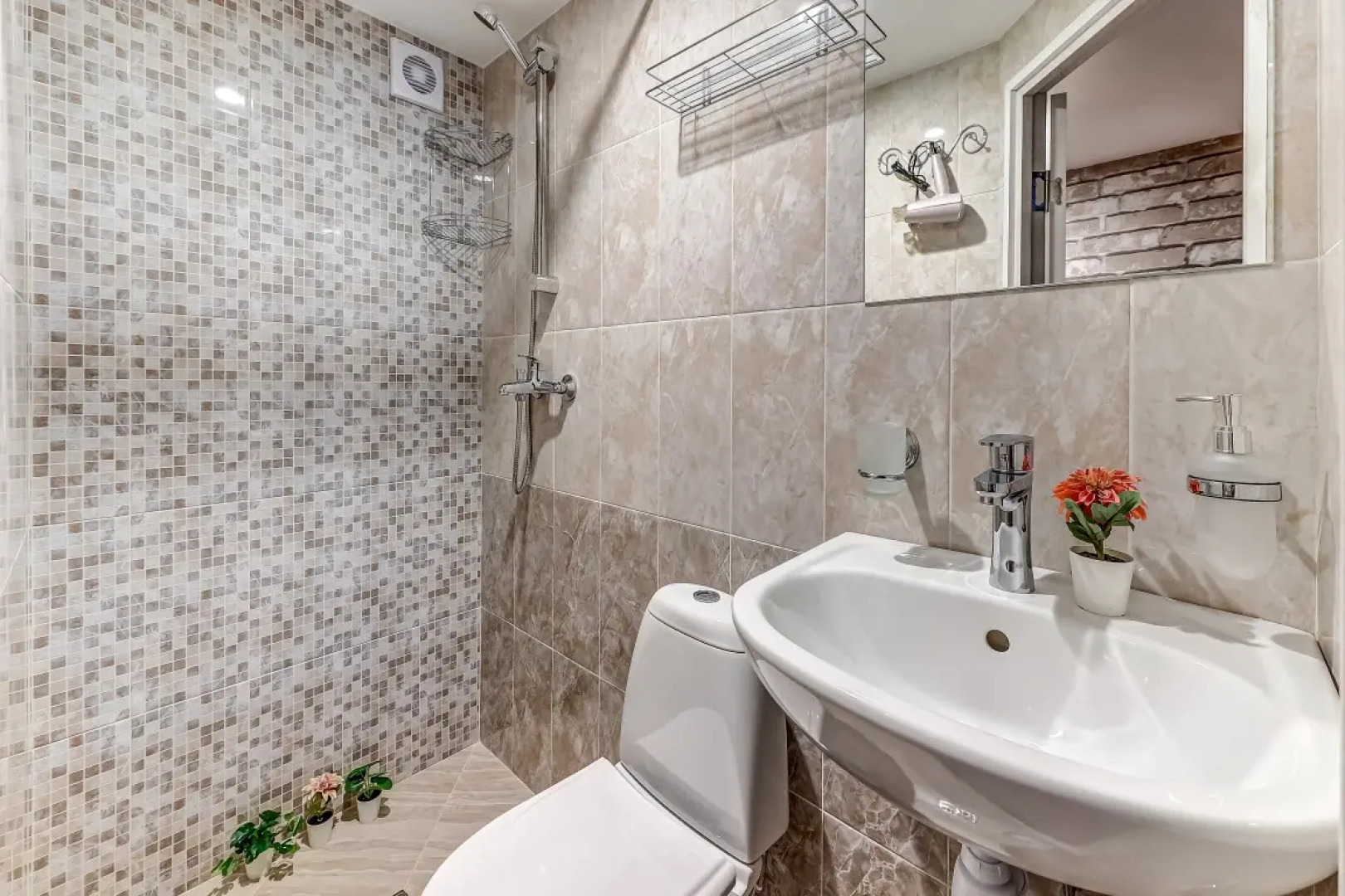 Апартаменты Евростудия 6 на Нарвской (НАР6)