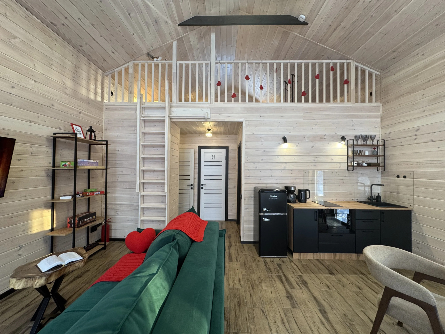 Гостевой дом Барн & Чан Современный дом с фурако в новом поселке