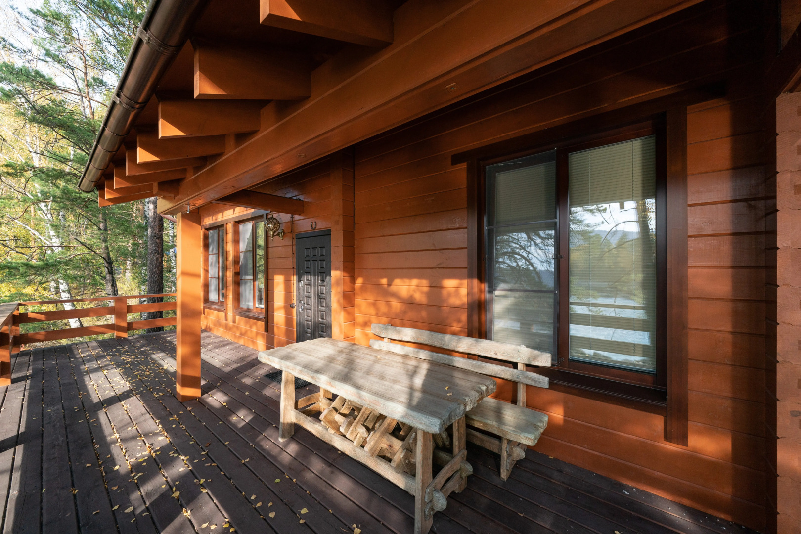 Отель Дом у реки Алтын-Ай