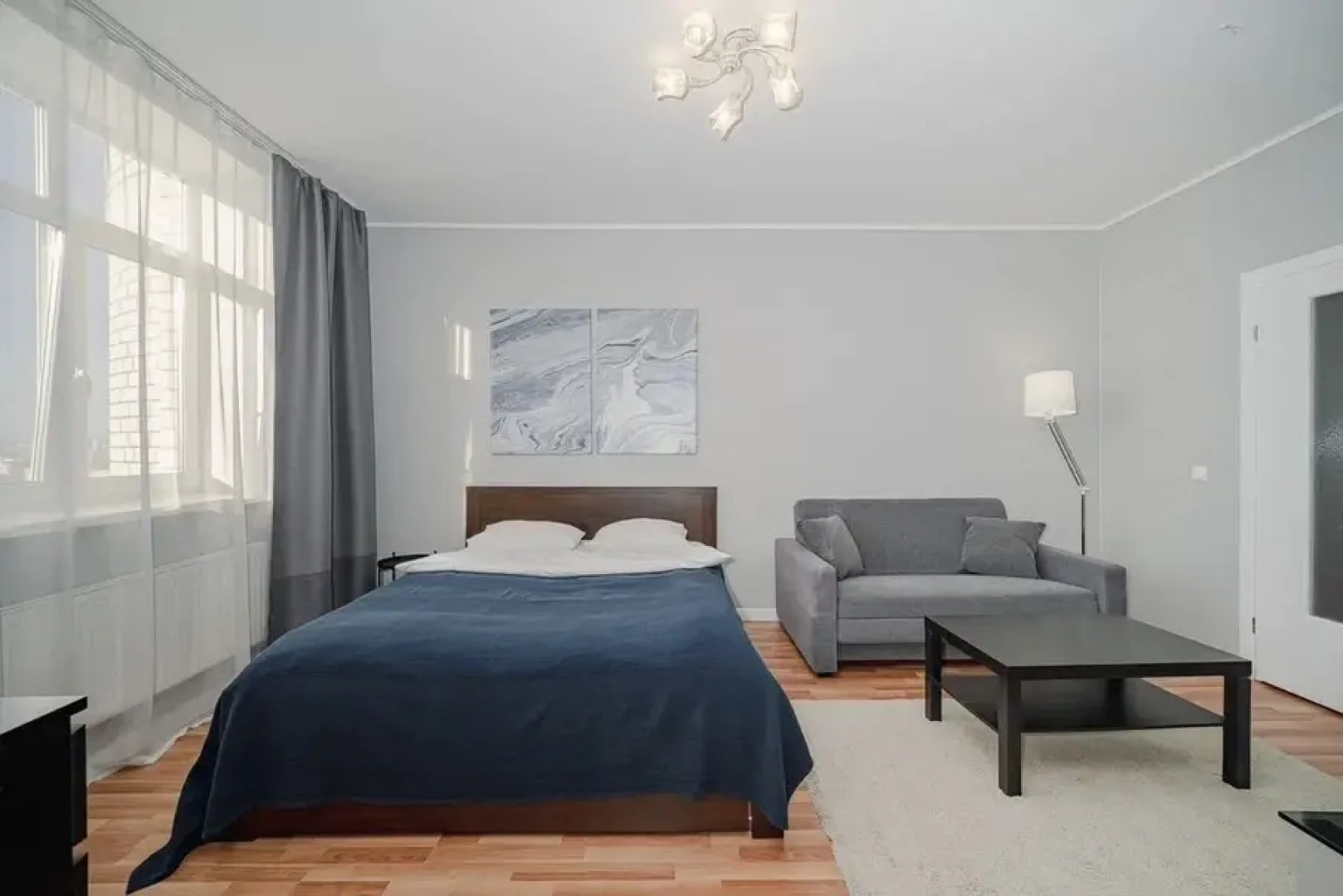 Апартаменты студия Rooms-ekb с видом на город (25 этаж)