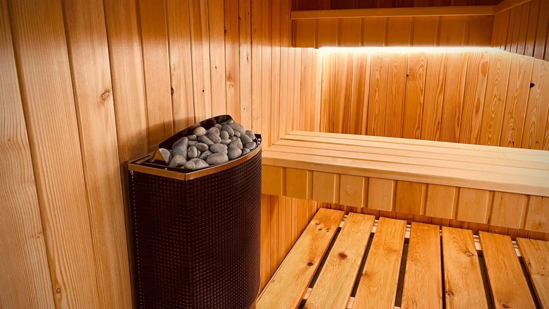 Апартаменты с дизайнерским ремонтом и сауной