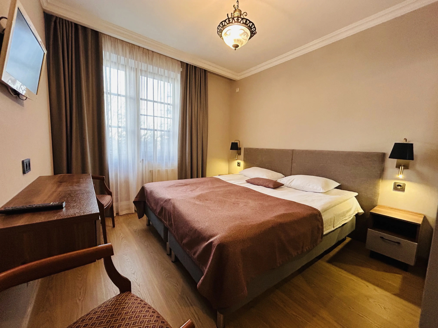 Отель Визави