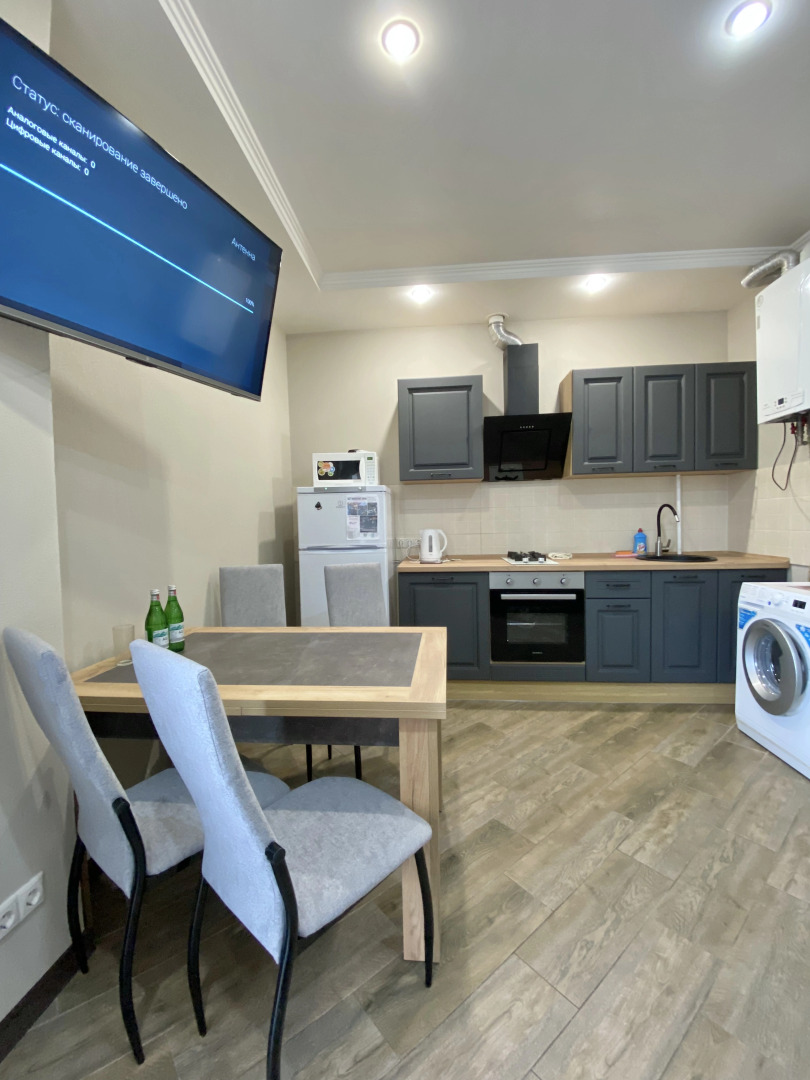 Апартаменты с Балконом у Подножия Хребта Аибга