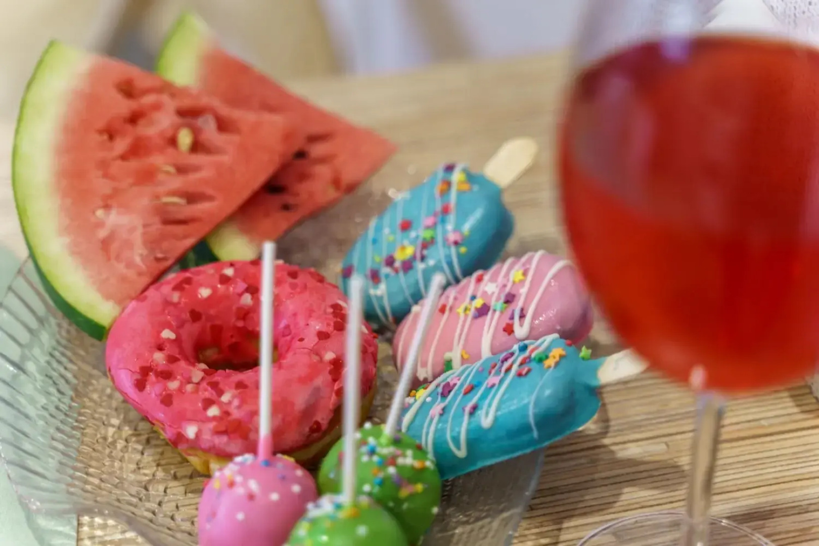 Апартаменты студия в новом доме в центре Тюмени