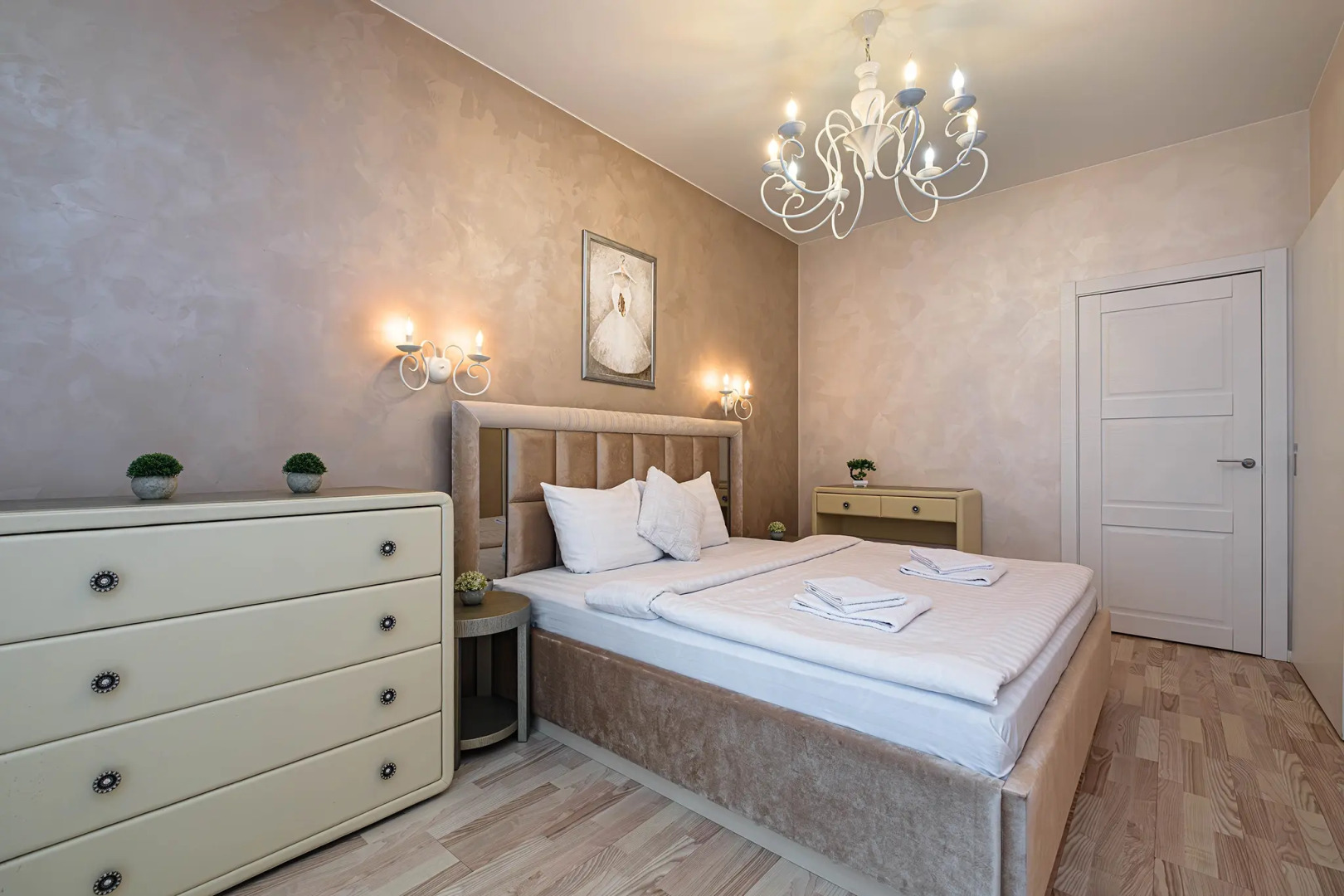 Квартира Семейная Трёхкомнатная с видом на Обь