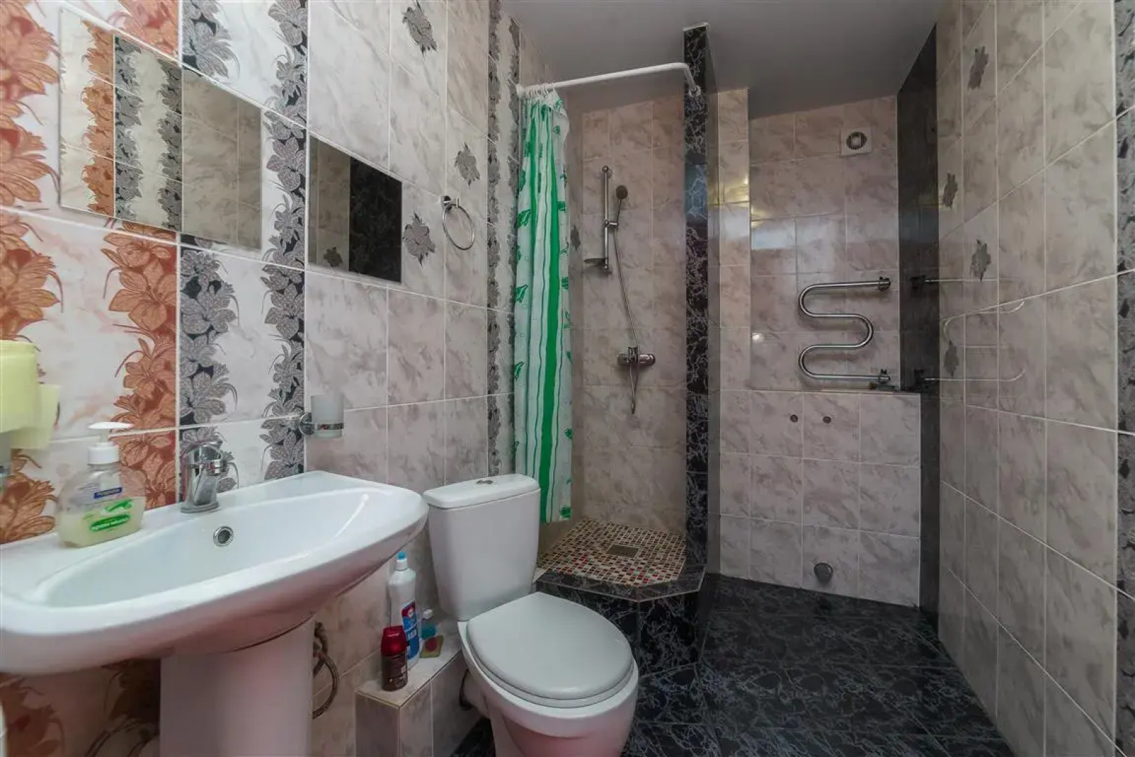 Апартаменты 2-ая Заречная 9 А