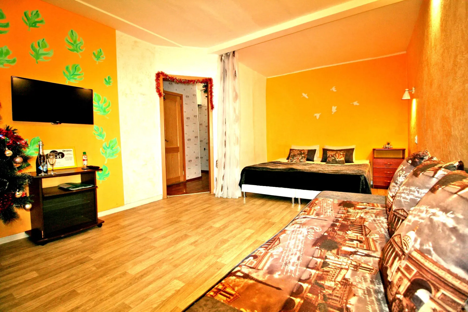 Квартира Оранжевая на Мира Кириши