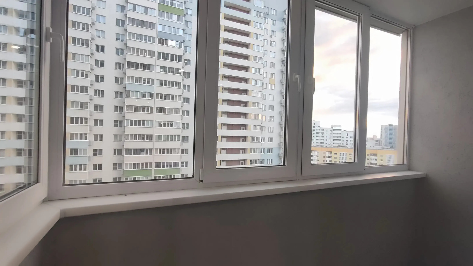 Квартира V-Gosti | Логика Центр | Бесконтактный Заезд 24/7