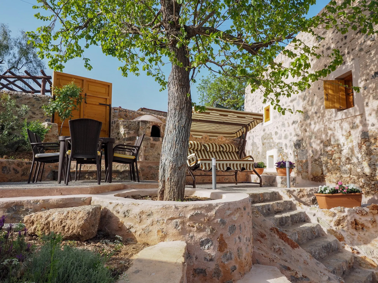 Apsara Suites Apart-Hotel