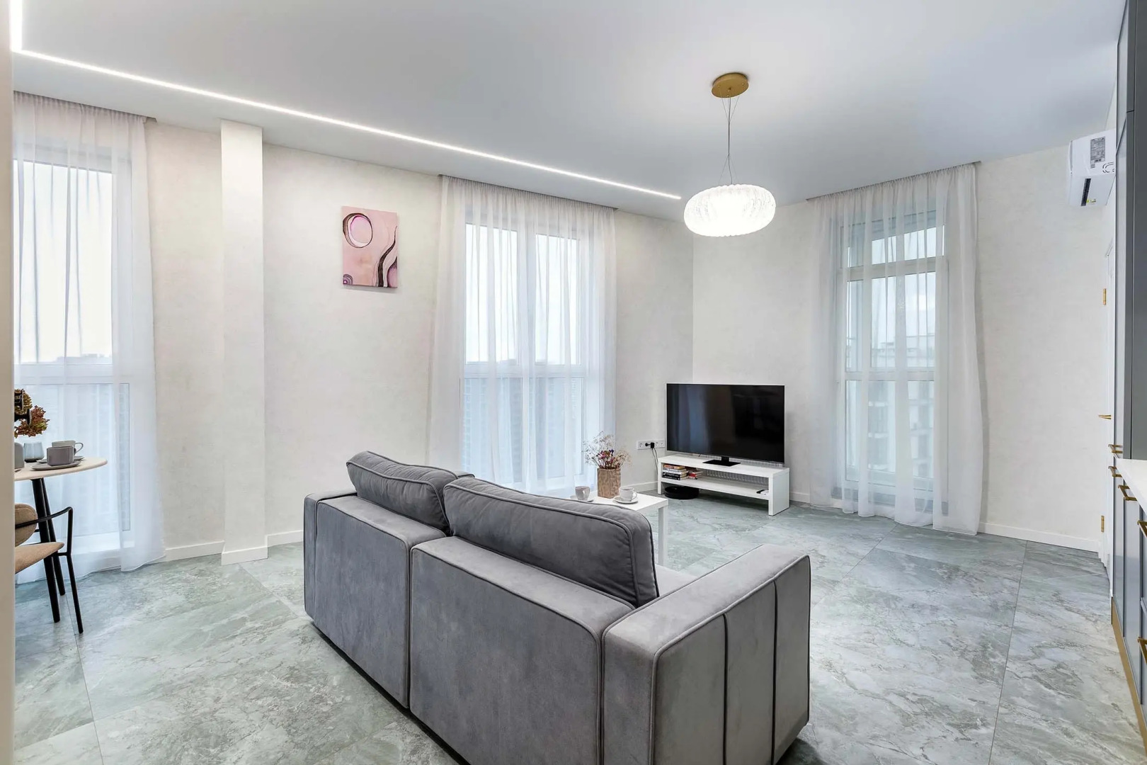 Апартаменты комфорт рядом с Авиа Молл