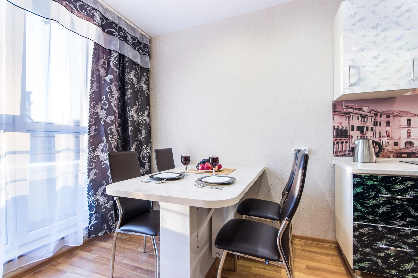 Апартаменты вместительные в центре До 6 гостей Документы для отчётности