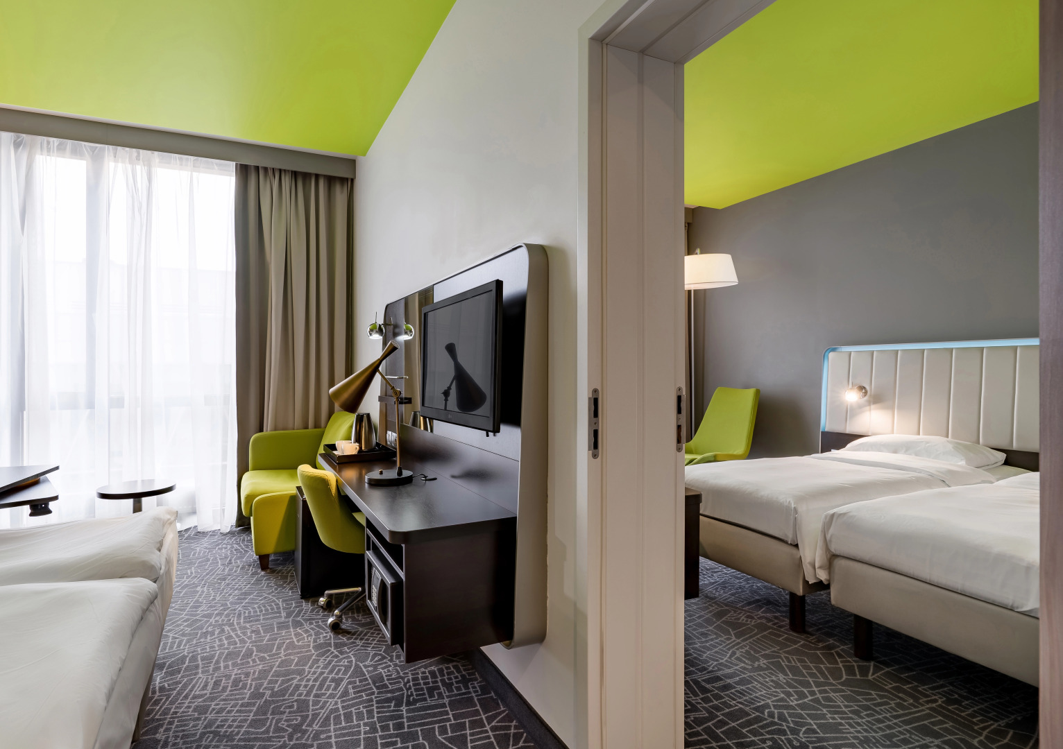 Cosmos Saint -Petersburg Pulkovo Airport Hotel